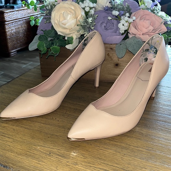 Ted Baker Leather Pumps - Nude Size 39 - Picture 3 of 5
